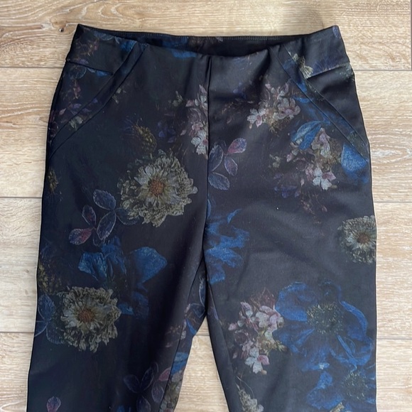 Soft Surroundings Black Floral Ponte Knit Pull On Pants - Picture 2 of 12